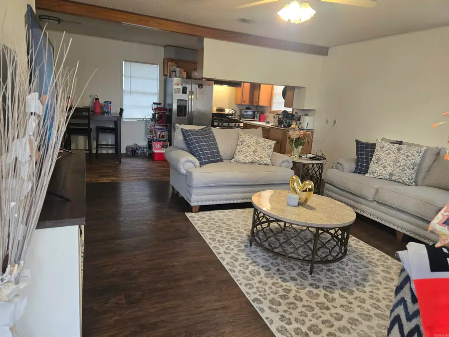 716 W Sypert Street, Nashville, AR 71852 - Image #2