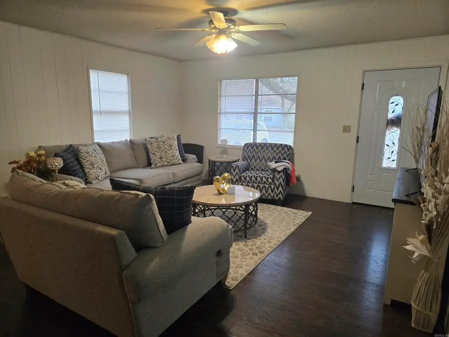 716 W Sypert Street, Nashville, AR 71852 - Image #3