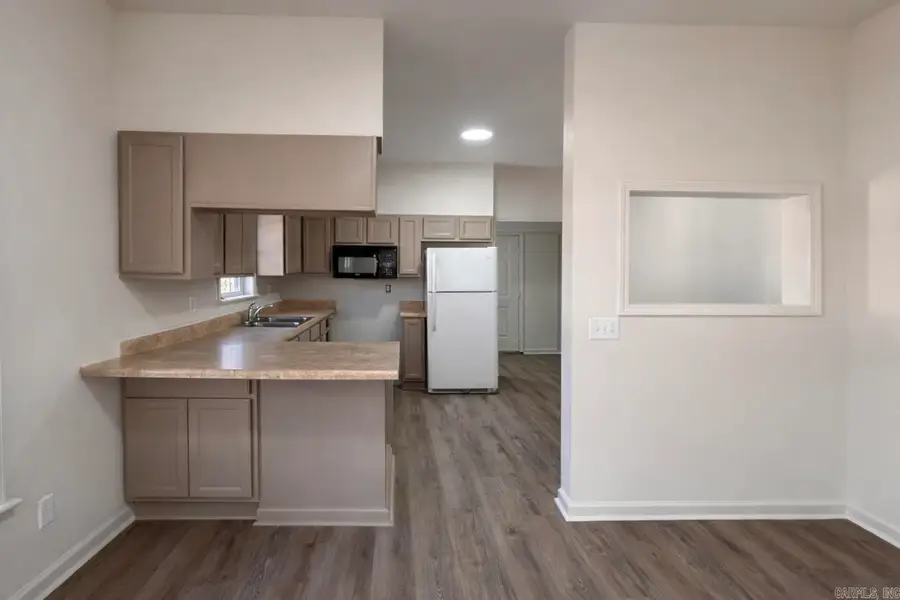 402 N Morrill Street, Morrilton, AR 72110 - Image #3