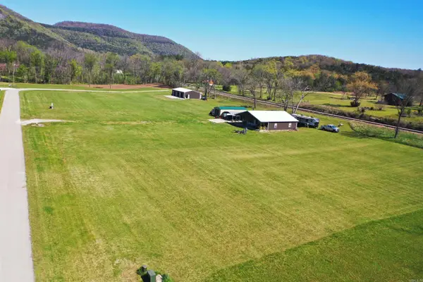 333 Manor Drive, Melbourne, AR 72556