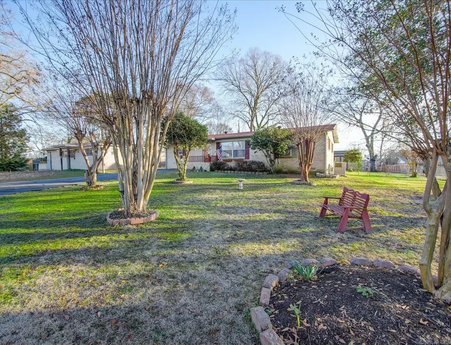 203 Sunset Bay Road, Hot Springs, AR 71913 - #2