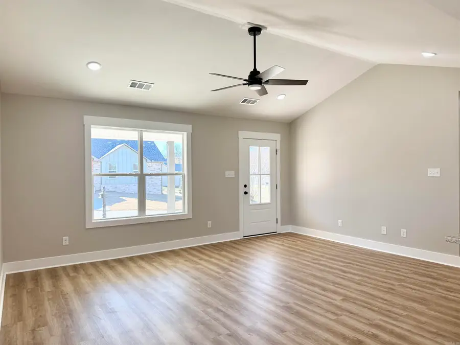 309 W Light Street, Paragould, AR 72450 - #3