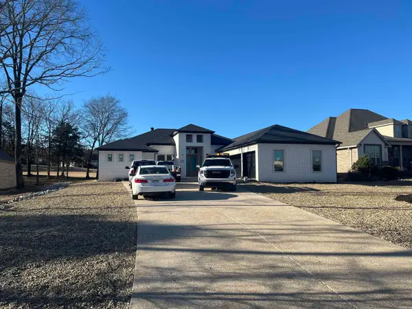 9 Linares Lane, Hot Springs Village, AR 71909