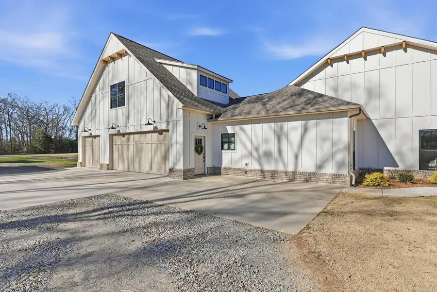 24 Downwind Avenue, Greenbrier, AR 72058 - Image #2