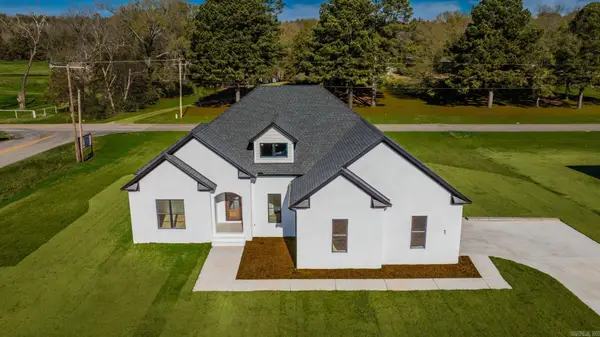 1 Moonlight, Morrilton, AR 72110