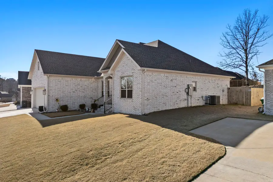 877 Millers Glen, Sherwood, AR 72120 - Image #2