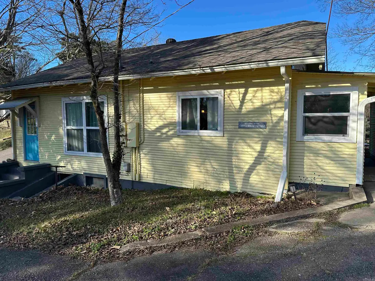 302 Mountain Valley Street, Hot Springs, AR 71901 - #1
