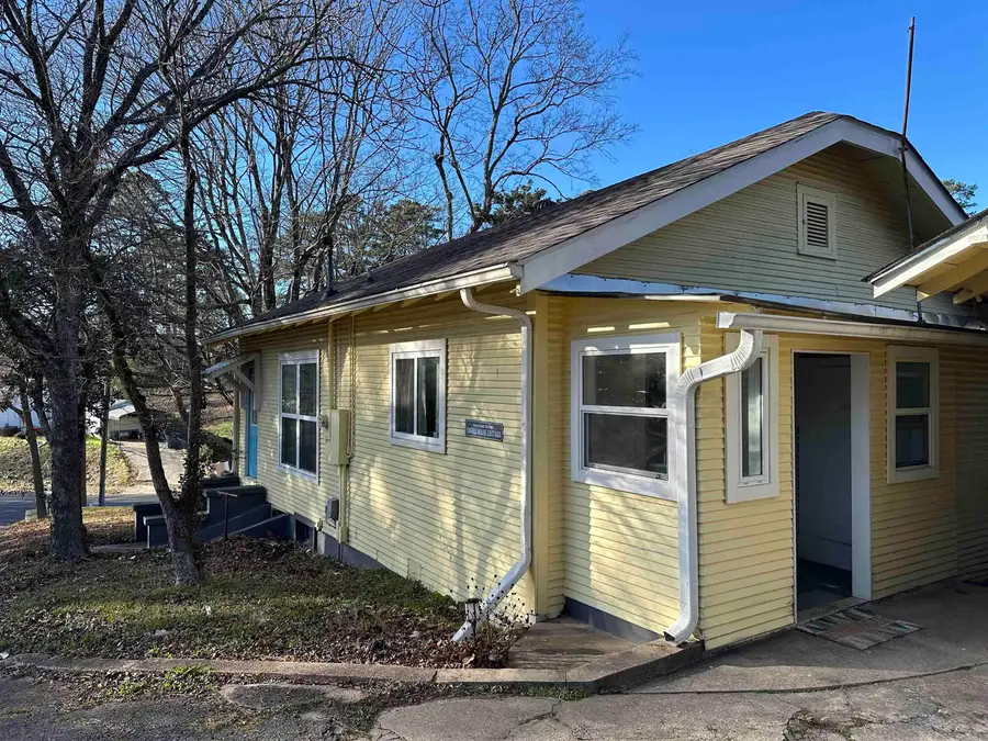 302 Mountain Valley Street, Hot Springs, AR 71901 - #2