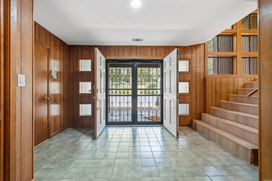 208 Southshore Drive, Hot Springs, AR 71913 - #2