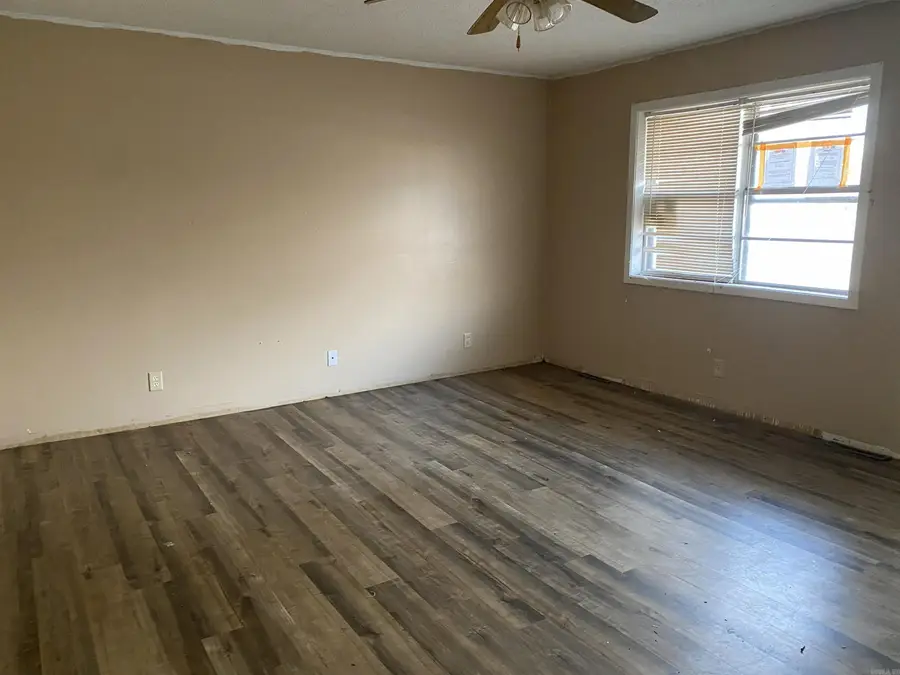 101 N 10th Avenue, Paragould, AR 72450 - Image #2