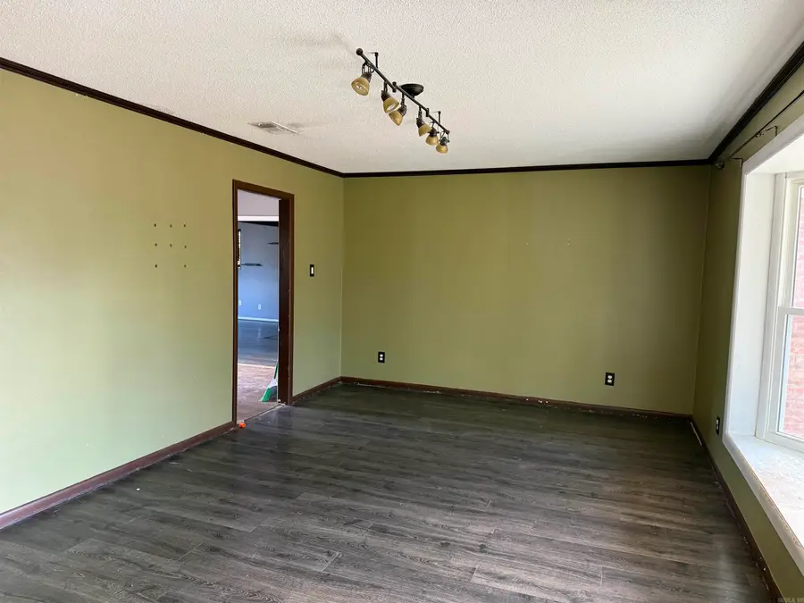 909 Oakhurst Drive, Jacksonville, AR 72076 - Image #2