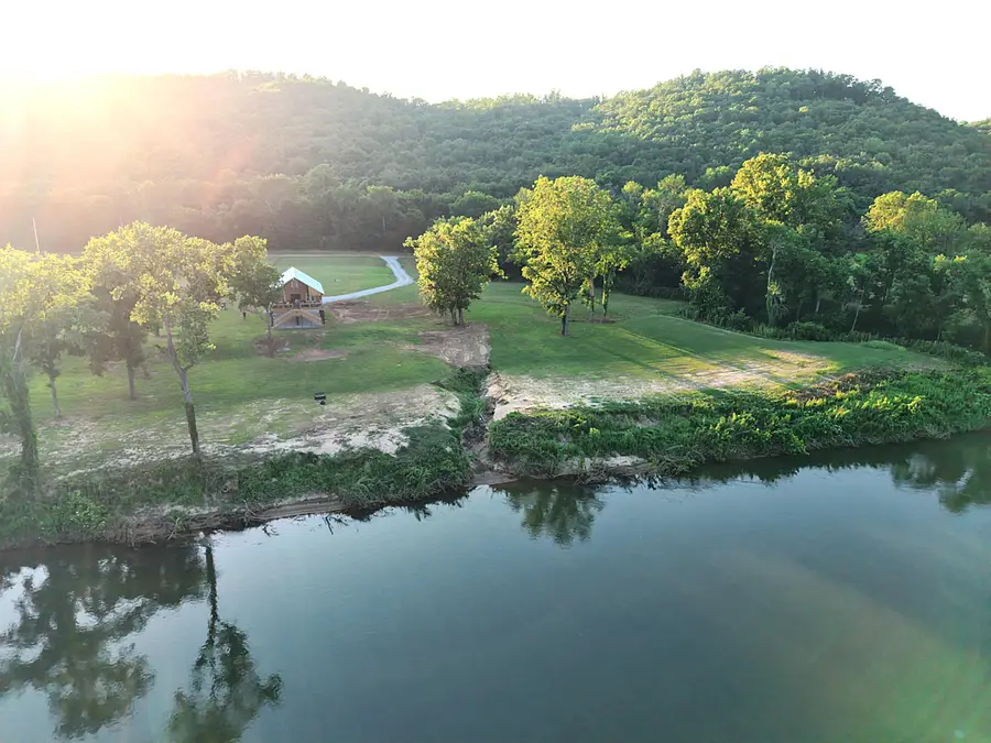 75 E Schoolhouse Hollow Road, Mountain View, AR 72560 - Image #2