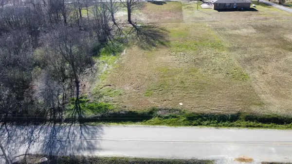 000 Main Street, Beedeville, AR 72014