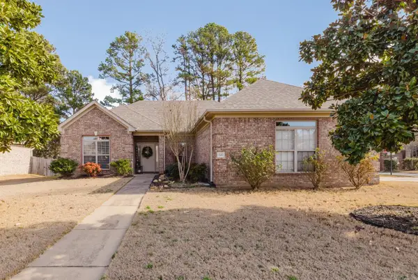 1100 Oak Glenn Loop, Bryant, AR 72022