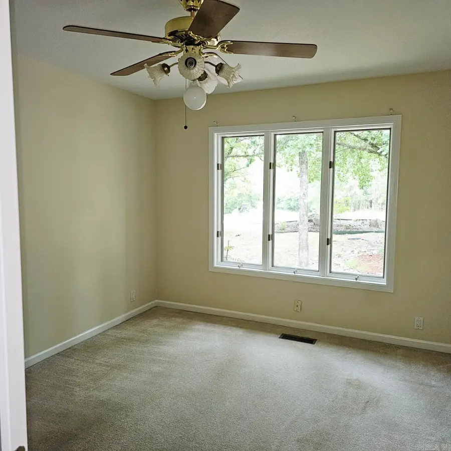 127 Cifuentes Way, Hot Springs Village, AR 71909 - Image #2