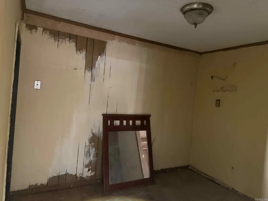 1604 W 30th Avenue, Pine Bluff, AR 71603 - #3