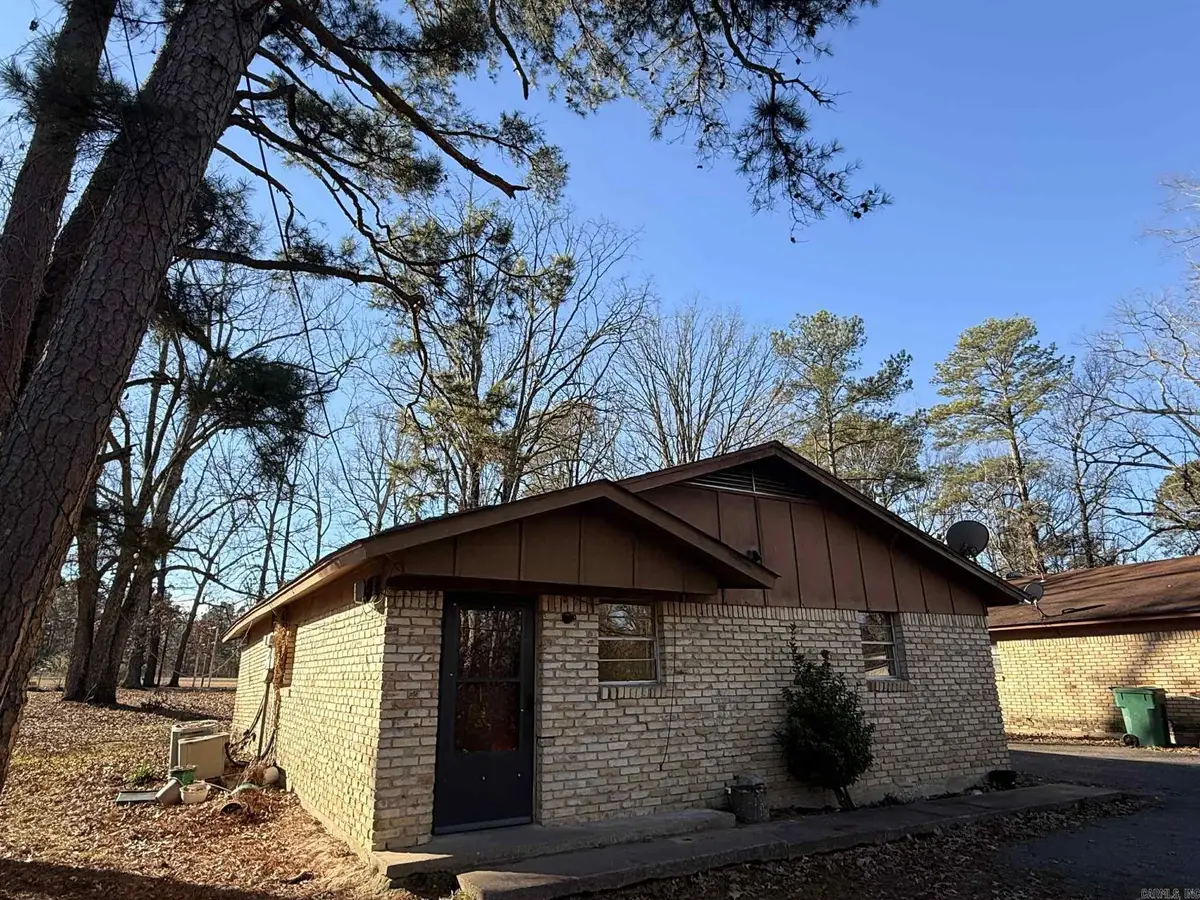 5910 W Malcomb Street, Pine Bluff, AR 71602 - Image #1