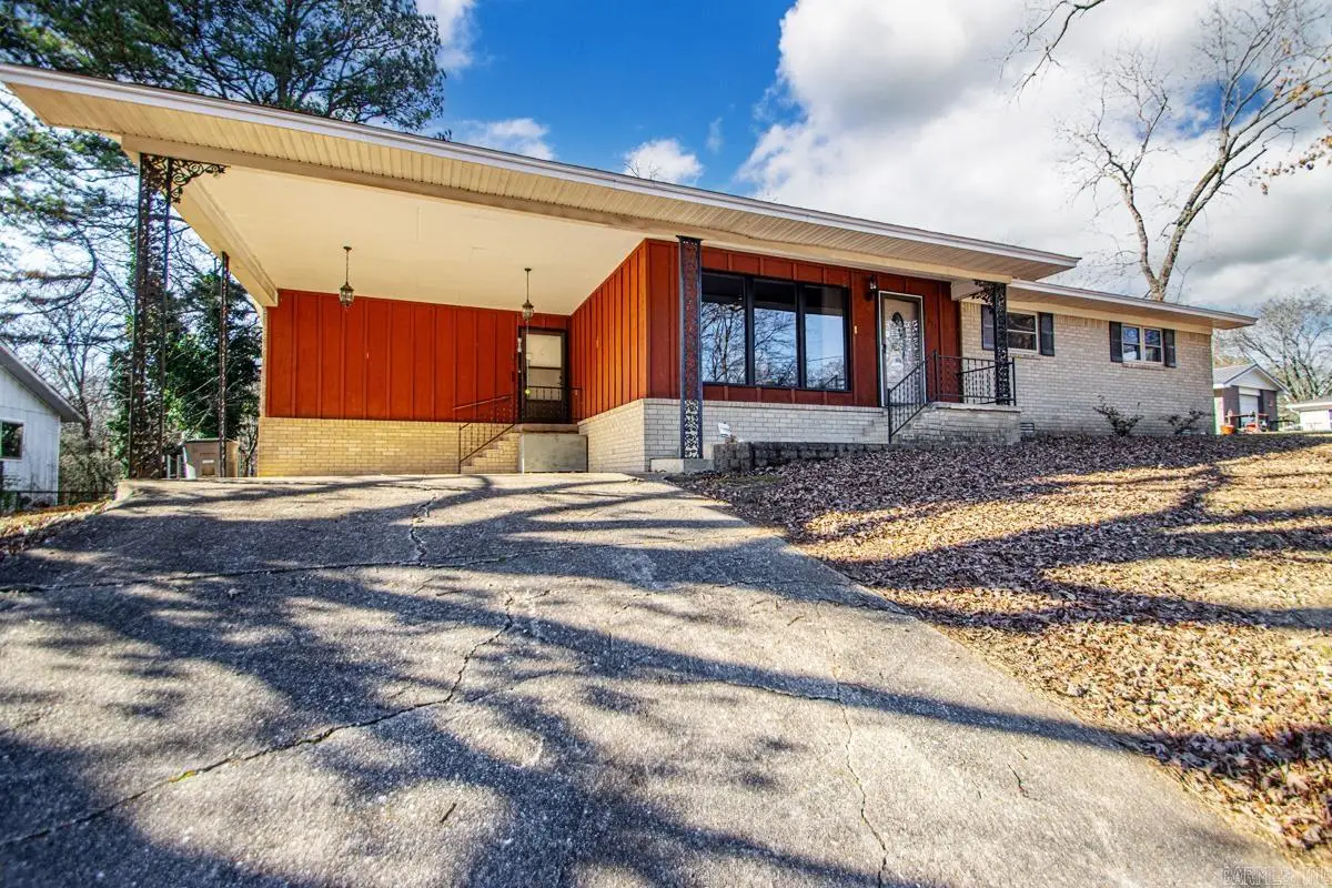 313 Cedarwood Street, Hot Springs National Park, AR 71901 - Image #1