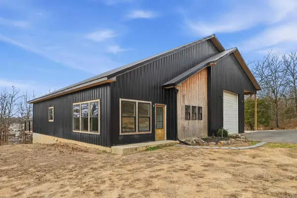 74 Hays Hill Road, Conway, AR 72032