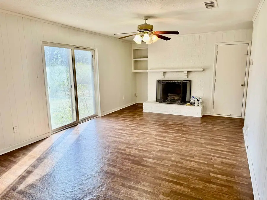 5 Swallow Cove, Sherwood, AR 72120 - Image #2