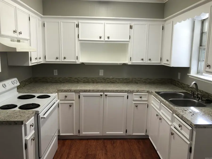 3300 Green Drive, Little Rock, AR 72209 - Image #2