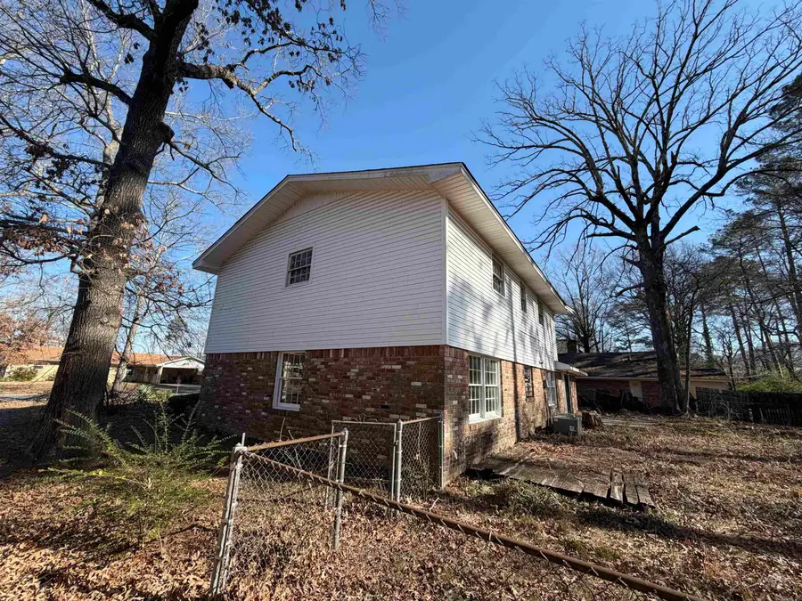 600 W 34th Ave, Pine Bluff, AR 71603 - #3