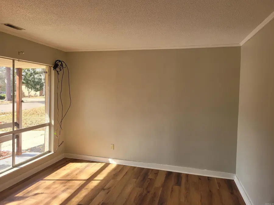 402 Robin Road, El Dorado, AR 71730 - Image #2