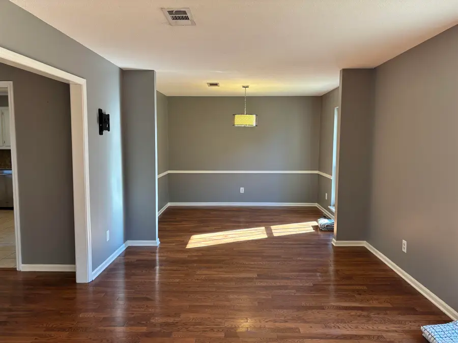 6 Castle Hill Court, Little Rock, AR 72227 - Image #3