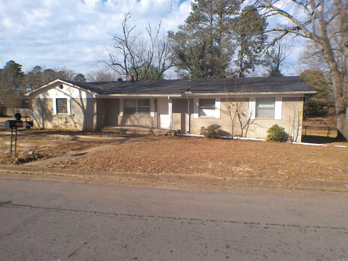 2606 Lynwood Drive, Arkadelphia, AR 71923 - Image #1