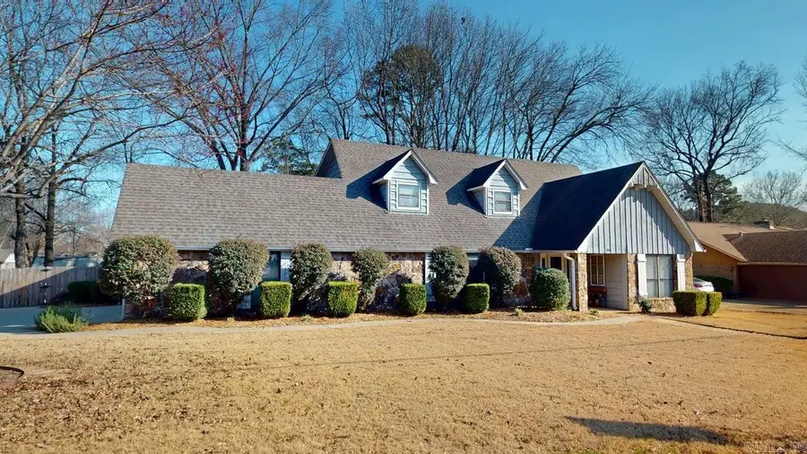 304 Country Club, Conway, AR 72034 - Image #2