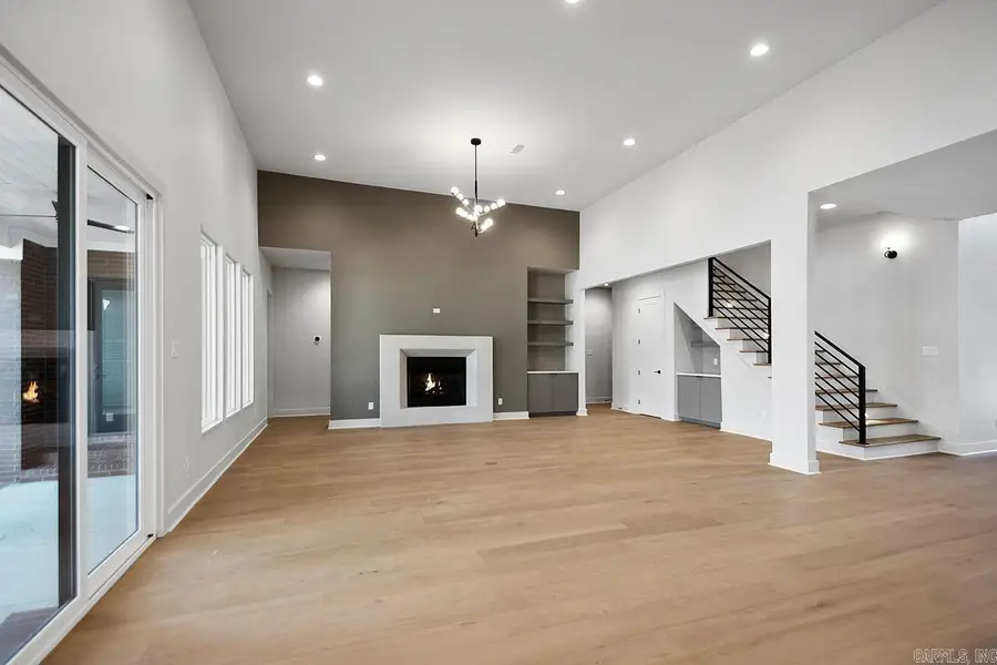 225 Abington Circle, Little Rock, AR 72223 - Image #2