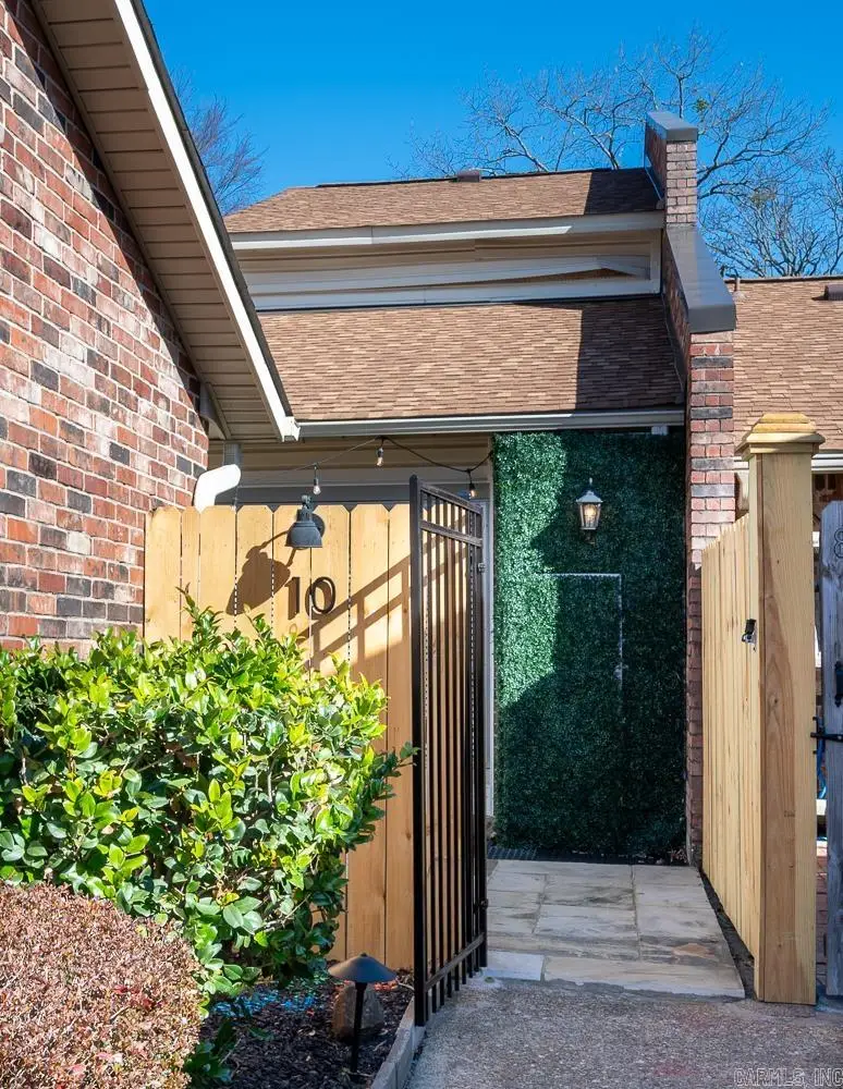 10 Hampshire Circle, Little Rock, AR 72212 - Image #2
