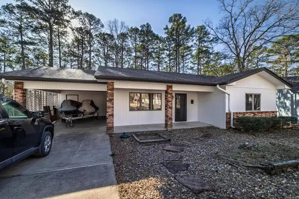 12 Badalona Lane, Hot Springs Village, AR 71909