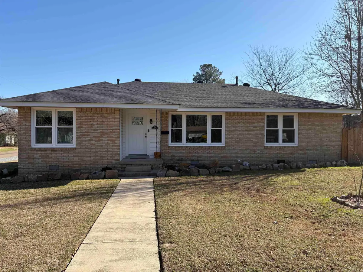 702 S 13th Street, Arkadelphia, AR 71923 - Image #1