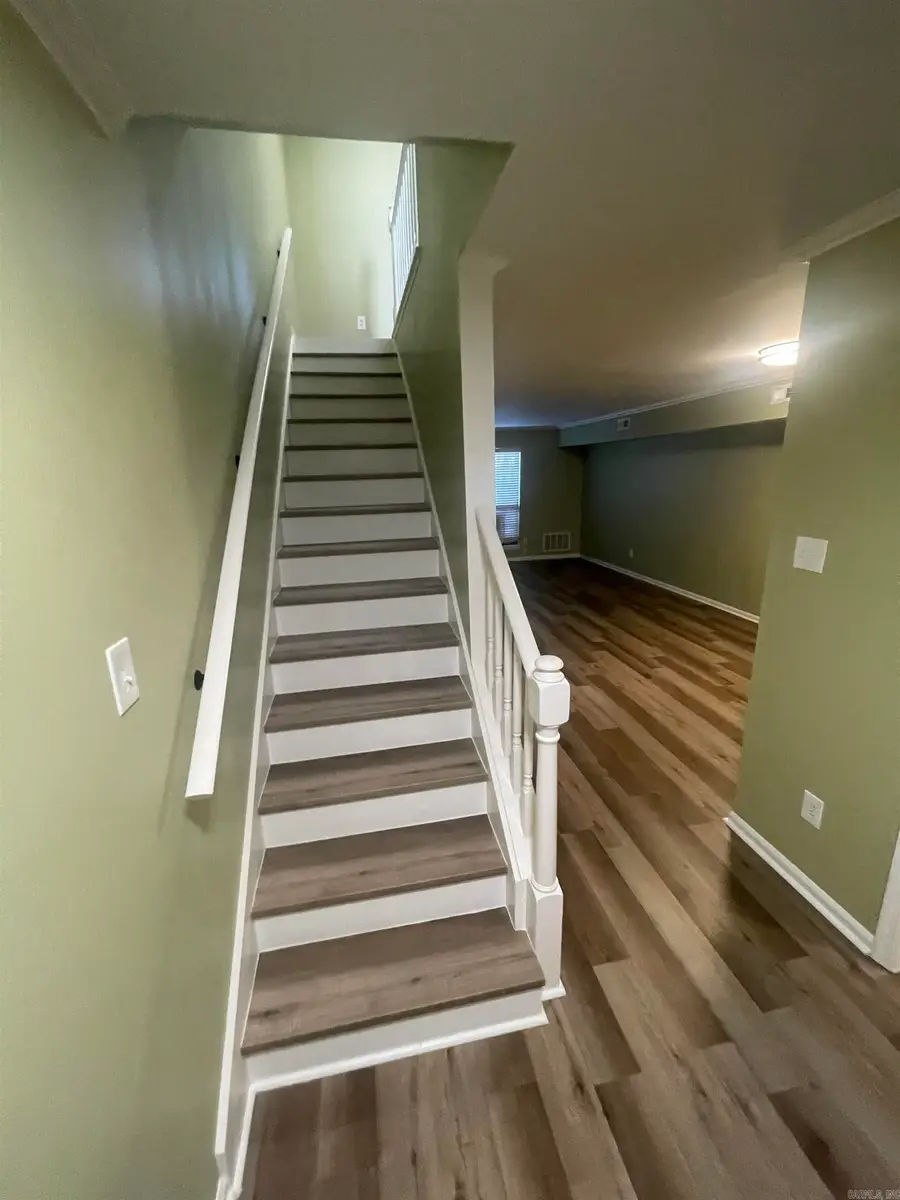 504 Green Mountain Drive #305, Little Rock, AR 72211 - Image #3