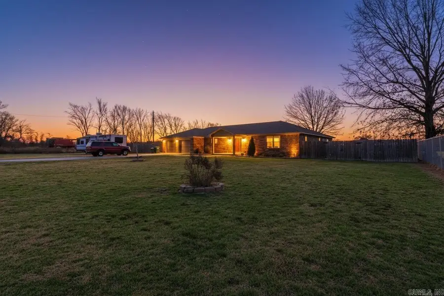 5704 Valentine Rd, North Little Rock, AR 72117 - #3