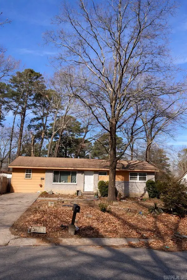 6 Trent Drive, Little Rock, AR 72209