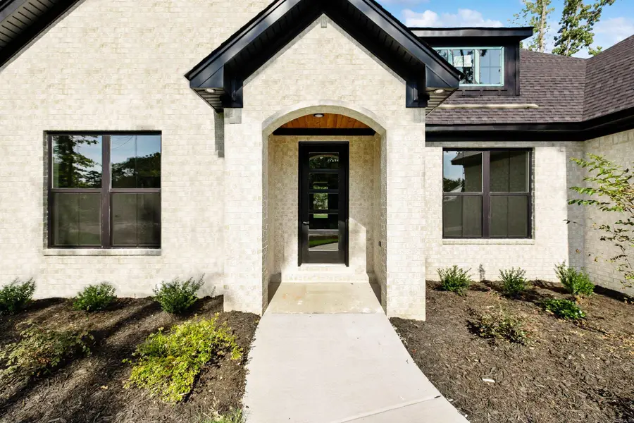 208 Clearview, Benton, AR 72019 - Image #2