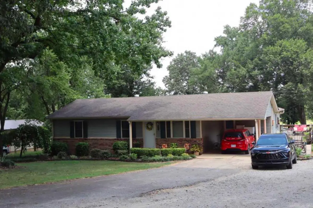 913 Hillview Dr, Paragould, AR 72450 - Image #1