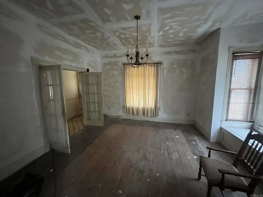 1211 S Ninth St, Mena, AR 71953 - #3