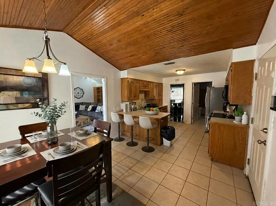 1004 Evergreen Drive, Arkadelphia, AR 71923 - Image #2