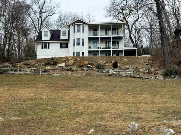 308 Woodrock Lane, Flippin, AR 72634