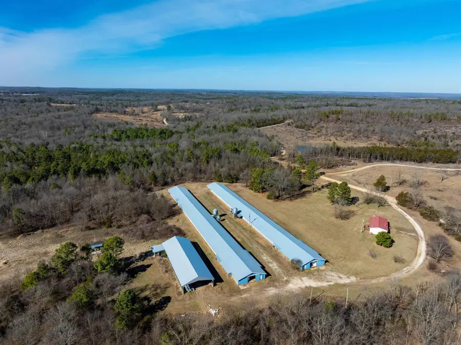 523 E Red Barn Road, Cave City, AR 72521 - Image #3
