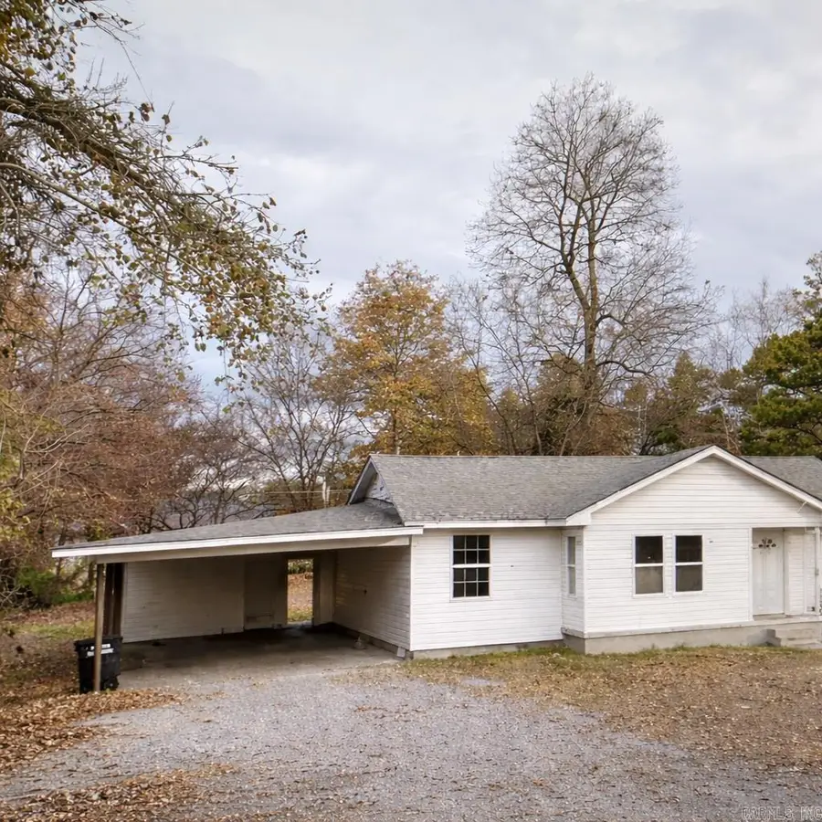 1075 W Clay, Piggott, AR 72454 - Image #2