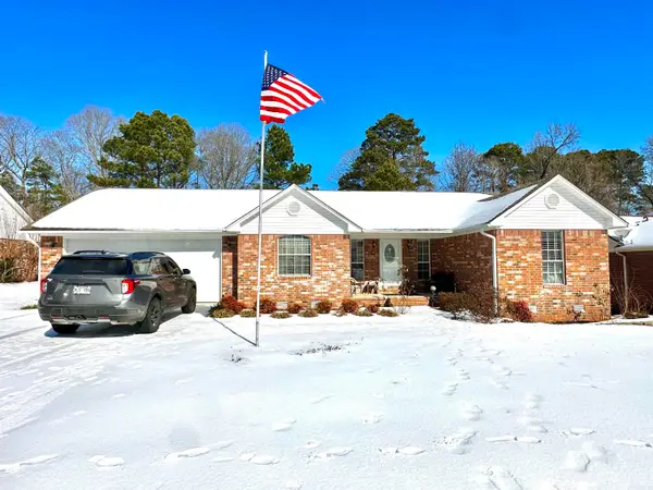 349 Regal Oaks Circle, White Hall, AR 71602