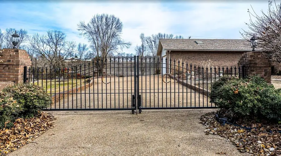 382 Riverview Drive, Mammoth Spring, AR 72554 - Image #3