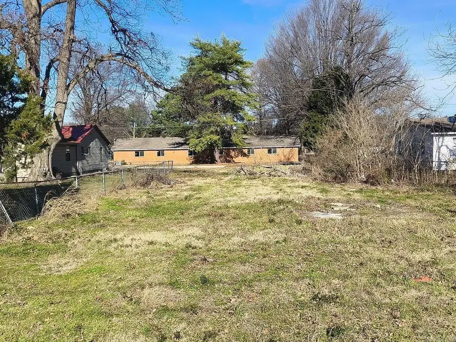 813 Dixie Street, Blytheville, AR 72315 - #3