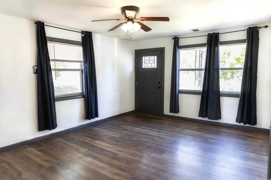 208 N 7th Avenue, Paragould, AR 72450 - Image #2