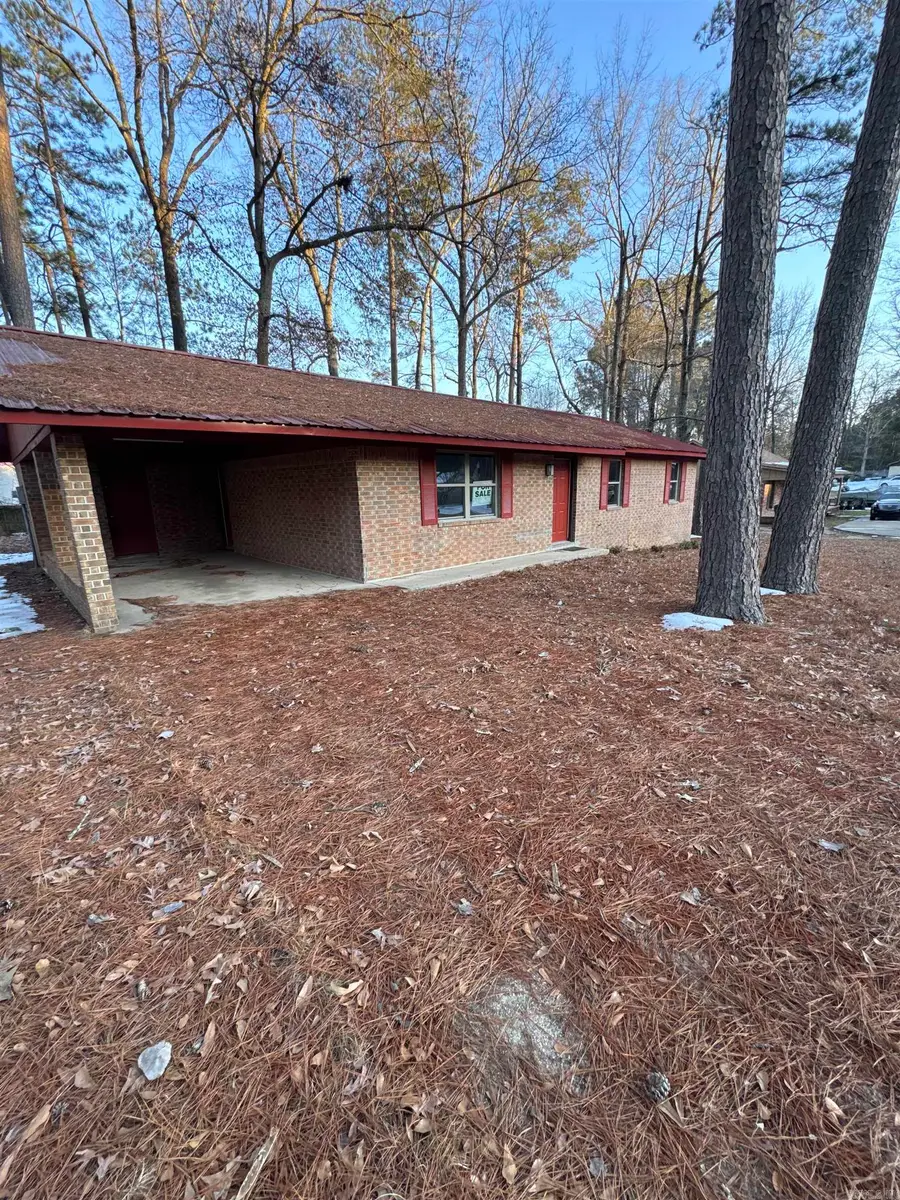 761 Sheila St, Camden, AR 71701 - Image #2
