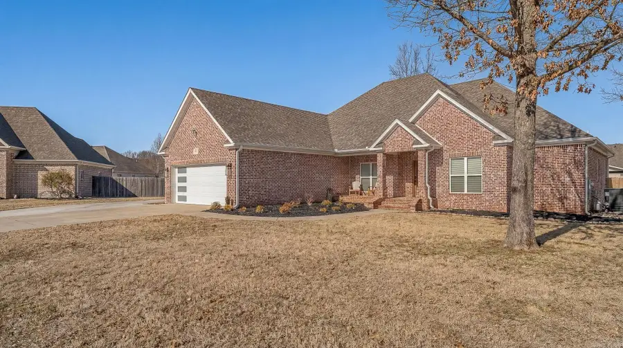 817 Gloucester Close, Jonesboro, AR 72405 - #2